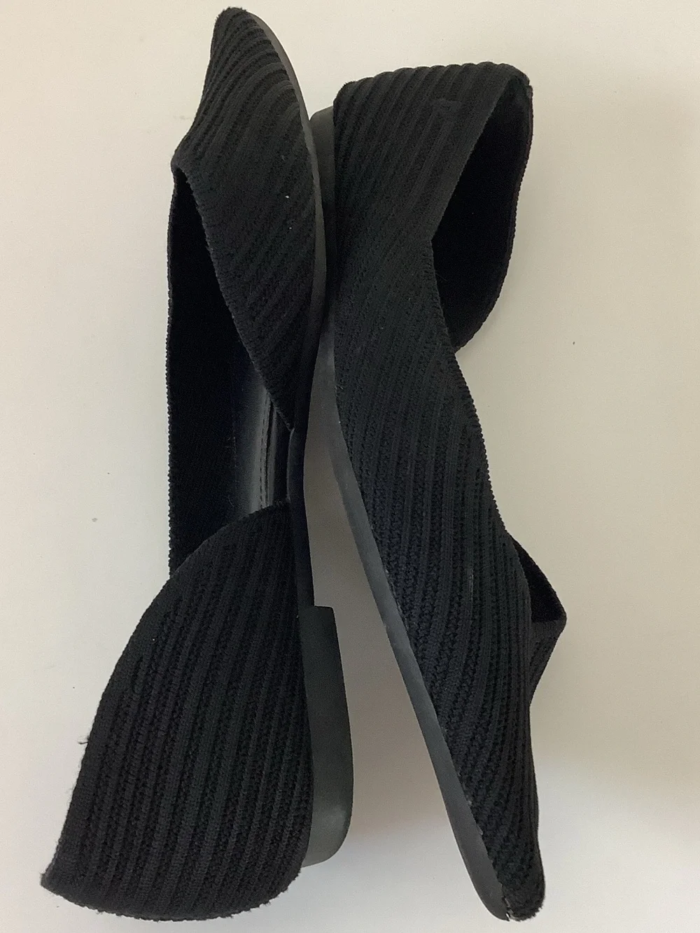 Vivaia Black Pointed Knit d'Orsay Flats